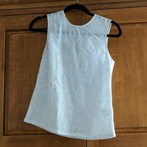 AG White eyelet sleeveless blouse